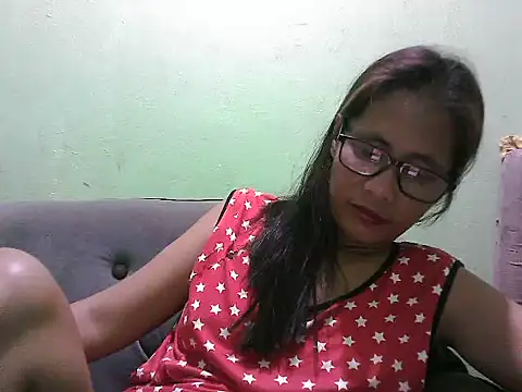 Snapshot of HotLadyPinay32 chatting on 07-24-26, 08:45 HotLadyPinay32 online show from 07-24-26, 08:45