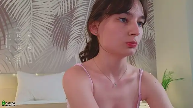 LolaPrise online show from 11-22-25, 01:43