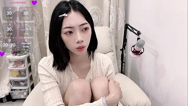 Snapshot of tuantuanle chatting on 03-10-26, 02:55 tuantuanle online show from 03-10-26, 02:55