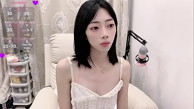 Snapshot of tuantuanle chatting on 03-13-26, 11:17 tuantuanle online show from 03-13-26, 11:17