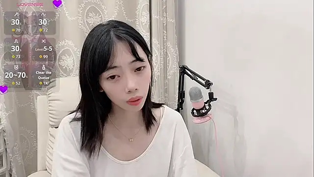 Snapshot of tuantuanle chatting on 04-28-26, 06:13 tuantuanle online show from 04-28-26, 06:13