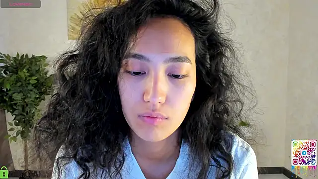 FlirtyAura online show from 04-26-26, 03:48