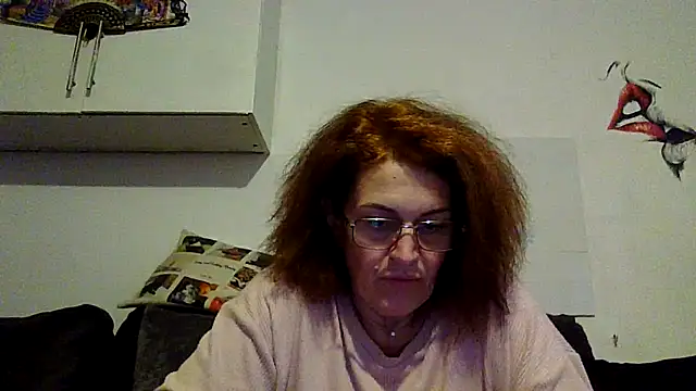 Snapshot of RubyyRosee chatting on 12-05-25, 02:25 RubyyRosee online show from 12-05-25, 02:25