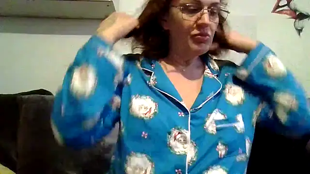 RubyyRosee online show from 03-21-26, 06:40