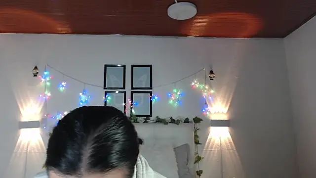 Megan 05  online show from 04-15-26, 07:21