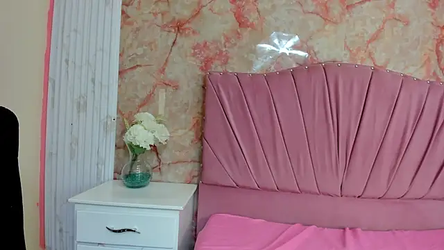 KatySweetas online show from 12-14-25, 07:51