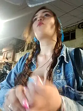 miss berlyn online show from 12-21-25, 02:51