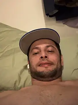 Snapshot of Carlosmauricio123 chatting on 02-01-26, 02:21 Carlosmauricio123 online show from 02-01-26, 02:21