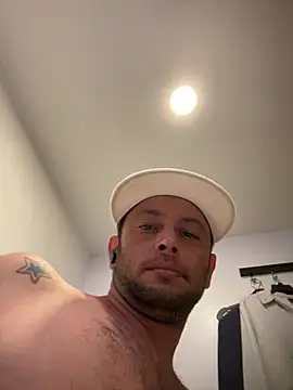 Carlosmauricio123 online show from 08-01-26, 01:16