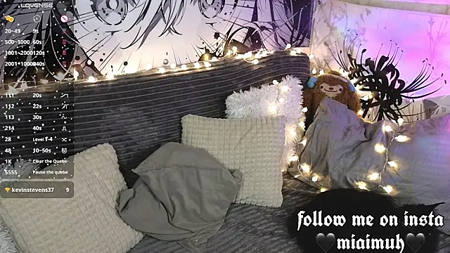 Snapshot of mia__yui chatting on 02-25-26, 02:27 mia yui online show from 02-25-26, 02:27