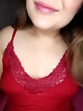 Snapshot of morenaq chatting on 11-15-25, 05:20 morenaq online show from 11-15-25, 05:20