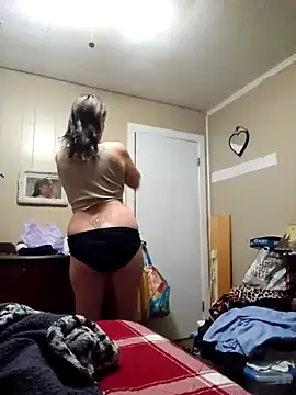 Snapshot of adrielleigh chatting on 10-19-25, 11:16 adrielleigh online show from 10-19-25, 11:16