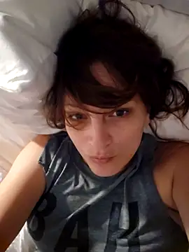 Snapshot of adrielleigh chatting on 11-10-25, 01:26 adrielleigh online show from 11-10-25, 01:26