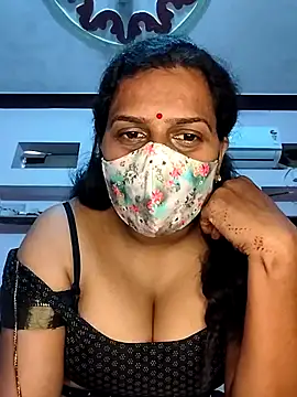 Snapshot of sexy_aaru chatting on 05-05-26, 04:20 sexy aaru online show from 05-05-26, 04:20