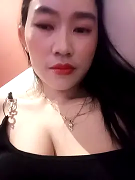 Snapshot of besa4 chatting on 12-18-25, 02:12 besa4 online show from 12-18-25, 02:12