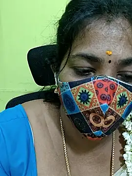 Snapshot of Tamil_Mithra chatting on 04-29-26, 06:36 Tamil Mithra online show from 04-29-26, 06:36