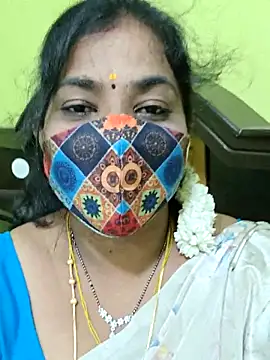 Snapshot of Tamil_Mithra chatting on 05-17-26, 04:47 Tamil Mithra online show from 05-17-26, 04:47