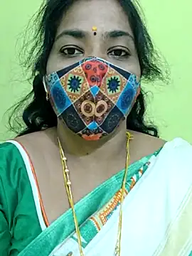 Snapshot of Tamil_Mithra chatting on 05-18-26, 08:42 Tamil Mithra online show from 05-18-26, 08:42