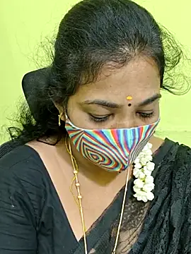 Snapshot of Tamil_Mithra chatting on 05-30-26, 06:54 Tamil Mithra online show from 05-30-26, 06:54