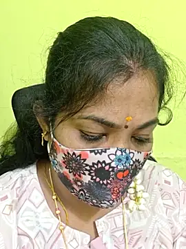 Snapshot of Tamil_Mithra chatting on 06-09-26, 05:41 Tamil Mithra online show from 06-09-26, 05:41