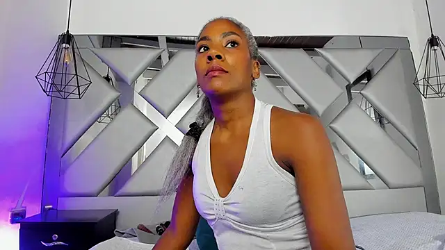 Lorenn Hill online show from 11-14-25, 12:59