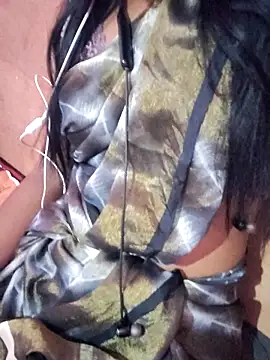 Snapshot of dream_Naughty_girl chatting on 10-31-25, 01:39 dream Naughty girl online show from 10-31-25, 01:39