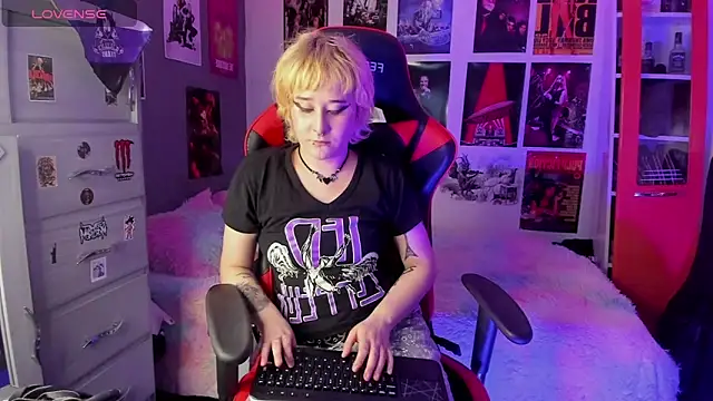 mistresscrowley666 online show from 01-06-26, 01:20