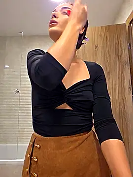 NaughtyChloe online show from 09-18-25, 06:59