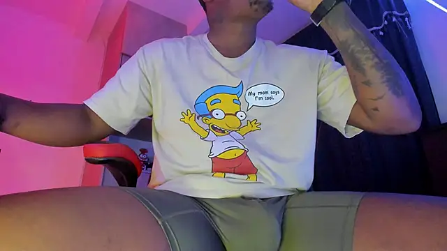 CorvisXnc0012 online show from 11-12-25, 04:24