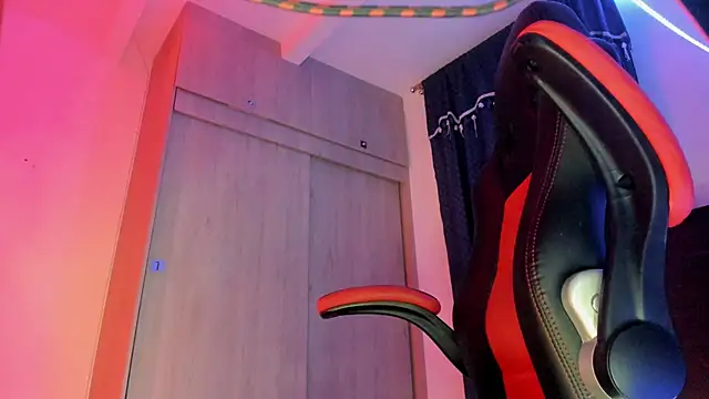 CorvisXnc0012 online show from 11-13-25, 05:39