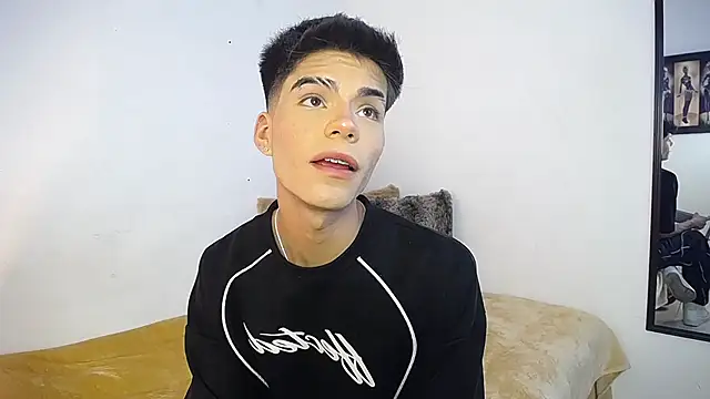 Dulcey  online show from 09-26-25, 04:16