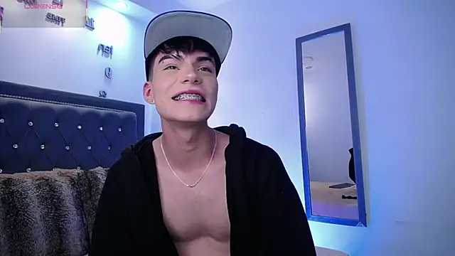 Dulcey  online show from 09-30-25, 07:02