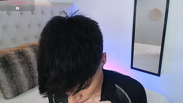 Dulcey  online show from 10-12-25, 04:11