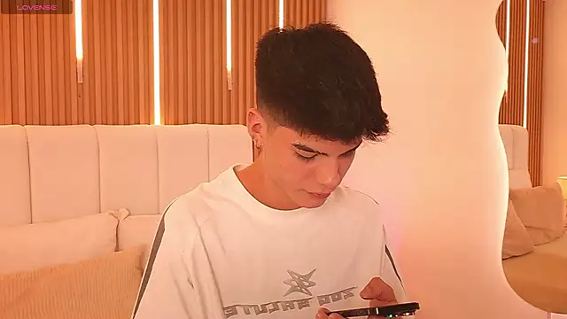 Dulcey  online show from 03-15-26, 04:51