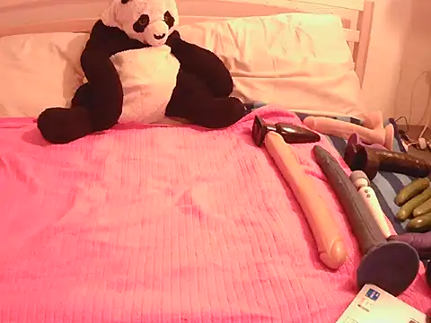 Snapshot of kimTgirl chatting on 01-08-26, 07:05 kimTgirl online show from 01-08-26, 07:05