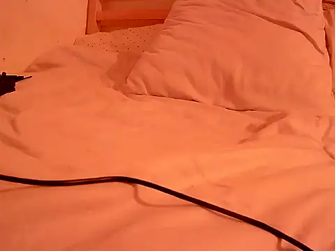 Snapshot of kimTgirl chatting on 02-01-26, 07:23 kimTgirl online show from 02-01-26, 07:23