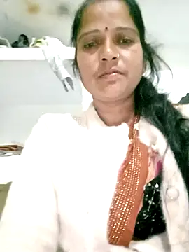 Snapshot of Cutreet chatting on 12-15-25, 11:31 Cutreet online show from 12-15-25, 11:31