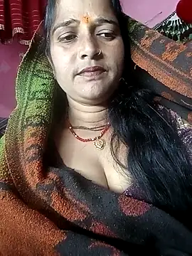 Snapshot of Cutreet chatting on 12-17-25, 04:13 Cutreet online show from 12-17-25, 04:13