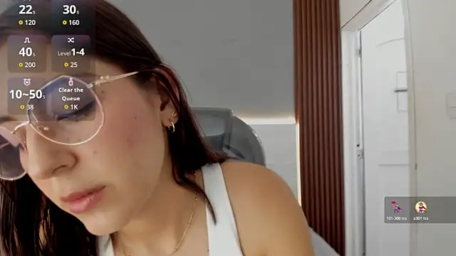 Snapshot of Emmy_Meadows chatting on 10-22-25, 07:13 Emmy Meadows online show from 10-22-25, 07:13