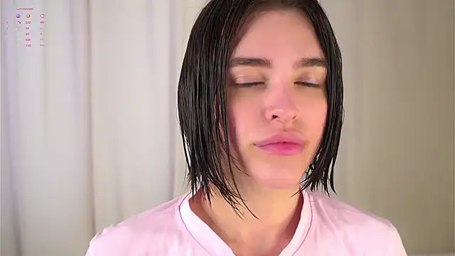 EleneButton online show from 04-14-26, 01:22