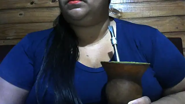 Snapshot of MARRENTINHA34 chatting on 07-02-26, 02:23 MARRENTINHA34 online show from 07-02-26, 02:23