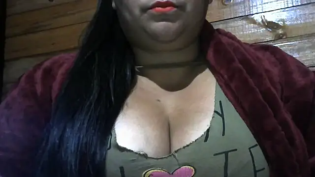 Snapshot of MARRENTINHA34 chatting on 07-04-26, 04:24 MARRENTINHA34 online show from 07-04-26, 04:24