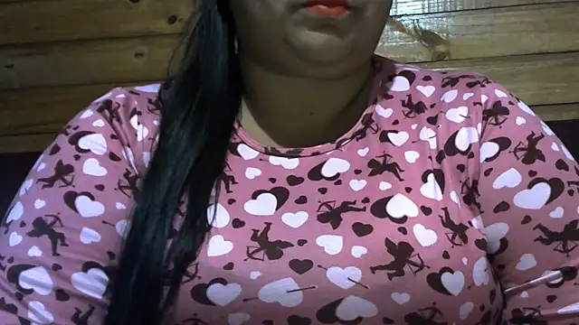 Snapshot of MARRENTINHA34 chatting on 07-08-26, 01:04 MARRENTINHA34 online show from 07-08-26, 01:04
