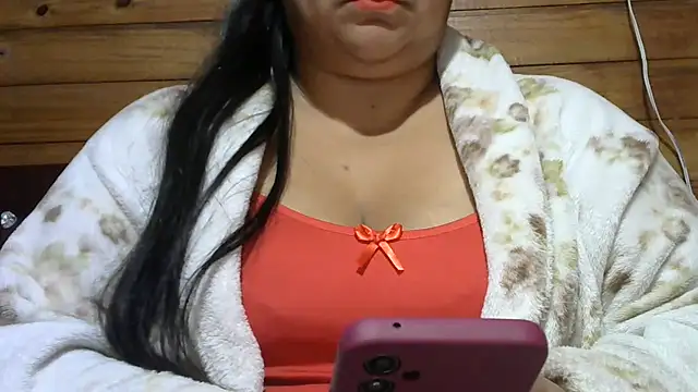 Snapshot of MARRENTINHA34 chatting on 07-24-26, 01:20 MARRENTINHA34 online show from 07-24-26, 01:20