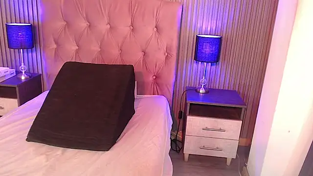 Bonnali lune online show from 02-18-26, 10:17