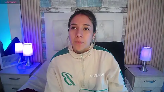 Bonnali lune online show from 04-27-26, 08:40