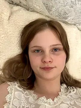 Snapshot of everydayy chatting on 11-02-25, 05:15 everydayy online show from 11-02-25, 05:15