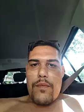 Snapshot of feehzungi0000 chatting on 12-03-25, 05:00 feehzungi0000 online show from 12-03-25, 05:00