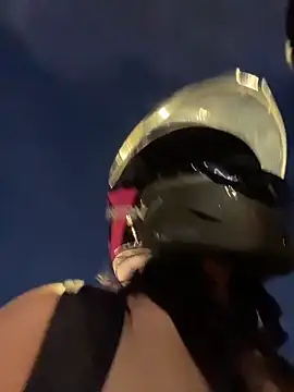 JuanitaMore01 online show from 04-25-26, 11:35