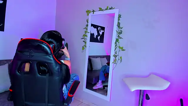 ZoeValencia1 online show from 03-09-26, 12:42